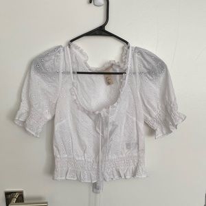 Embroidered cropped blouse